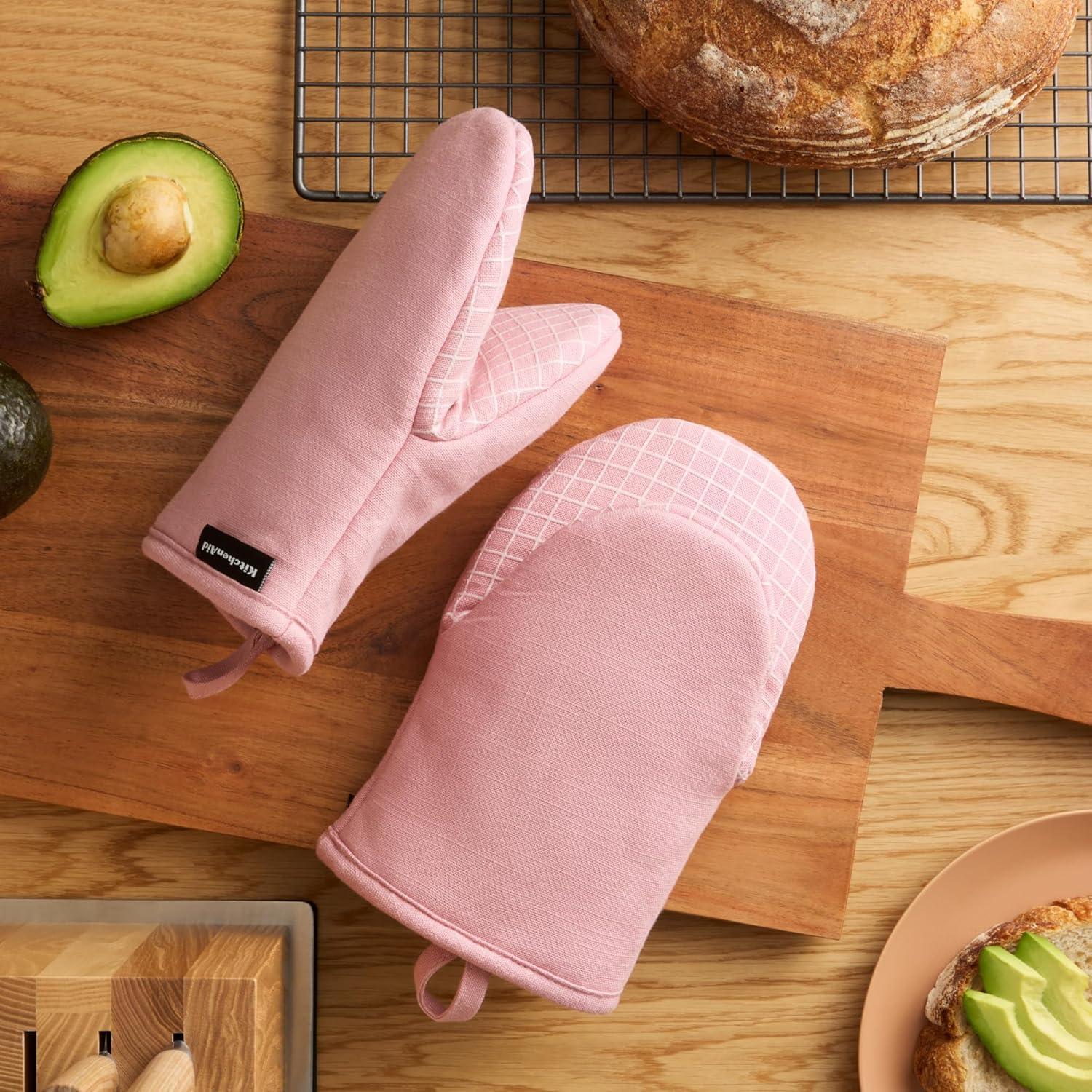 imageKITCHENAID Gourmet Series Gridlines Mini Oven Mitts 2Pack Set Heat Resistant up to 600F Soft Silicone Grip Magnetic Cuff Dried Rose 55quotx9quotDried Rose