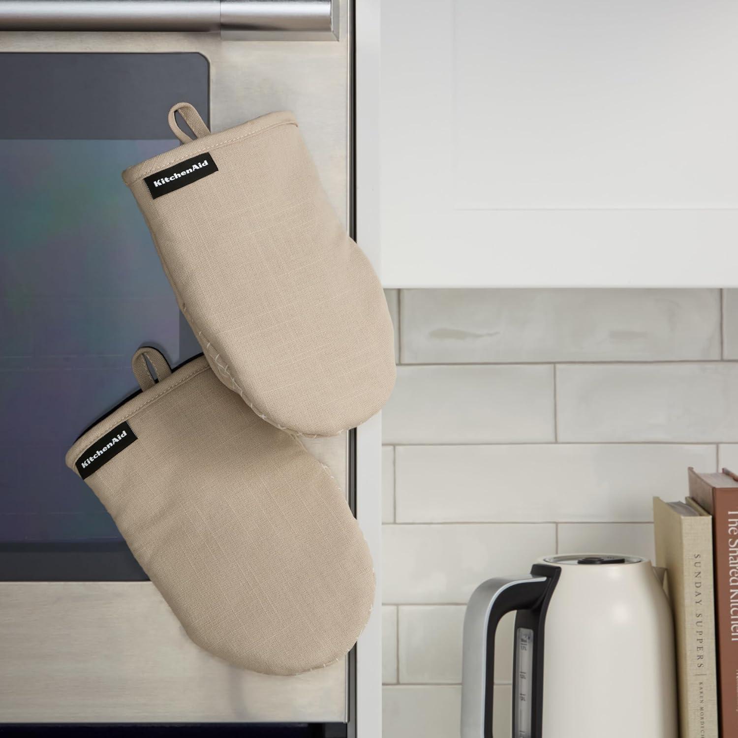imageKITCHENAID Gourmet Series Gridlines Mini Oven Mitts 2Pack Set Heat Resistant up to 600F Soft Silicone Grip Magnetic Cuff Dried Rose 55quotx9quotMilkshake Tan