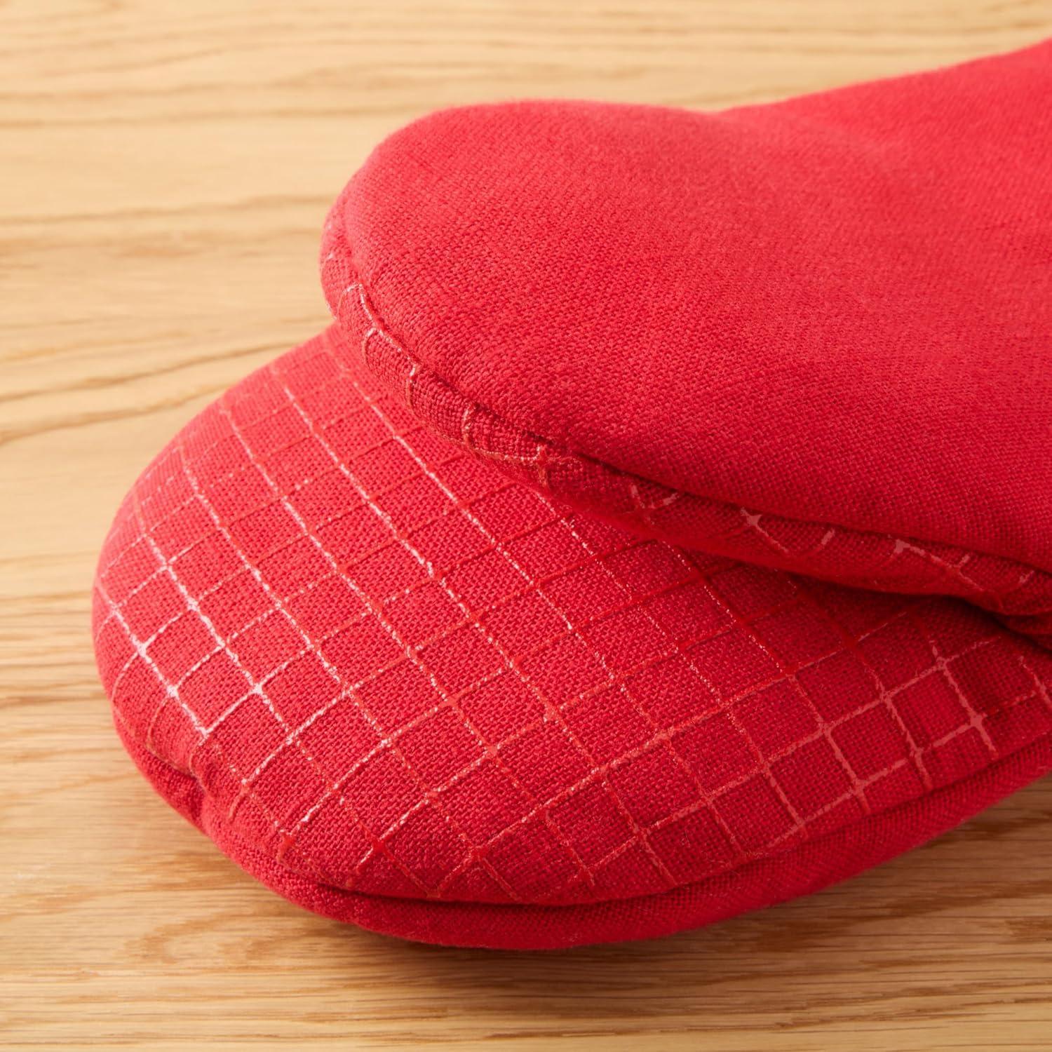 imageKITCHENAID Gourmet Series Gridlines Mini Oven Mitts 2Pack Set Heat Resistant up to 600F Soft Silicone Grip Magnetic Cuff Dried Rose 55quotx9quotPassion Red