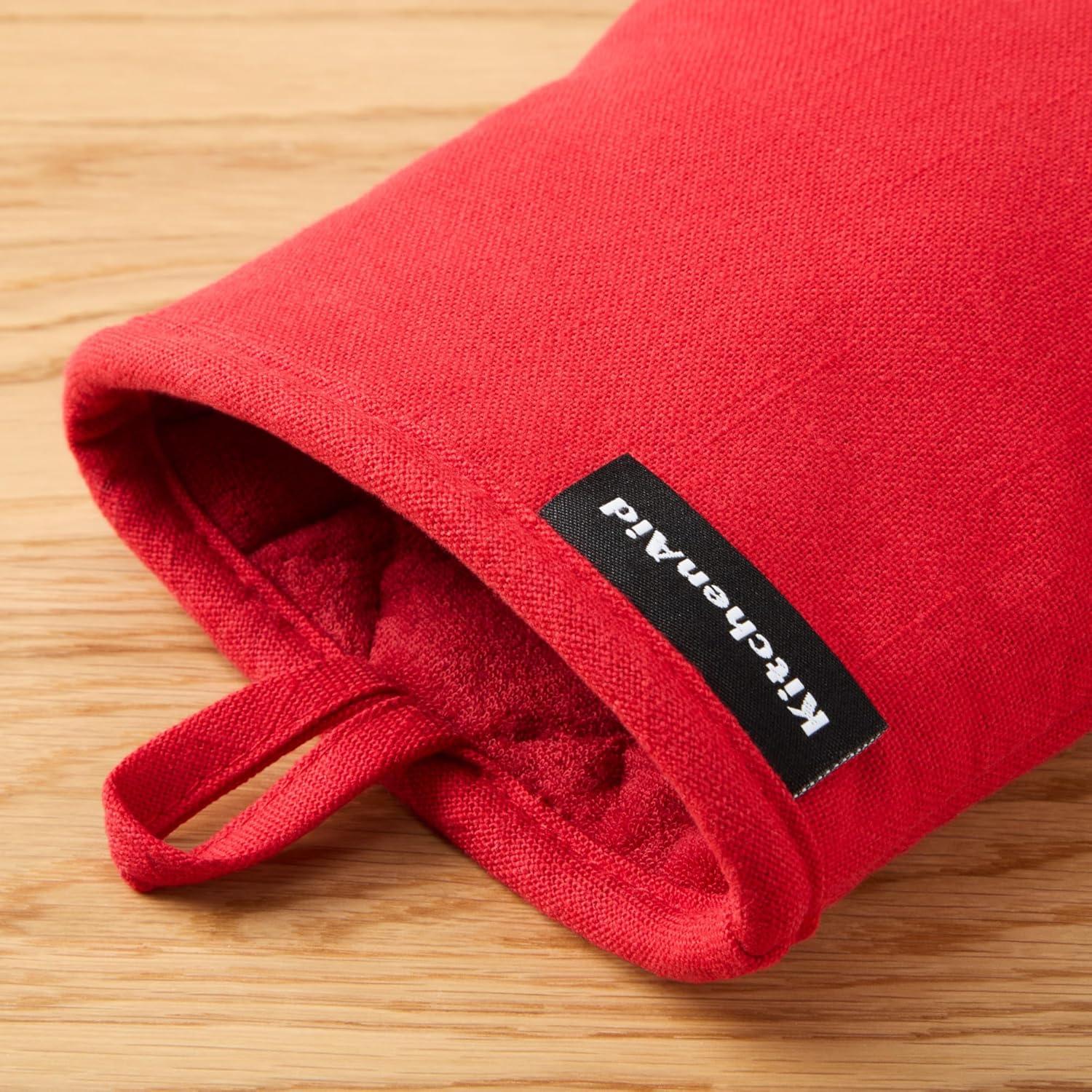 imageKITCHENAID Gourmet Series Gridlines Mini Oven Mitts 2Pack Set Heat Resistant up to 600F Soft Silicone Grip Magnetic Cuff Dried Rose 55quotx9quotPassion Red