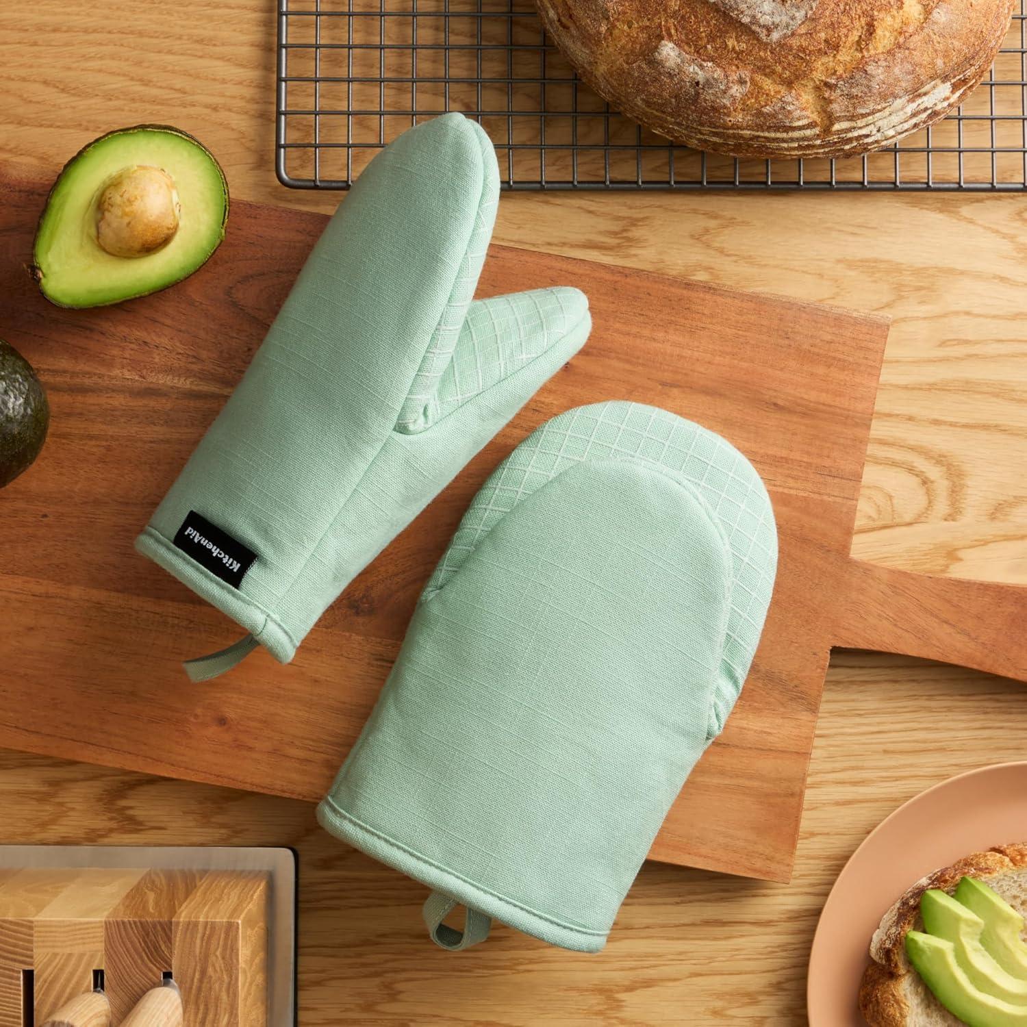 imageKITCHENAID Gourmet Series Gridlines Mini Oven Mitts 2Pack Set Heat Resistant up to 600F Soft Silicone Grip Magnetic Cuff Dried Rose 55quotx9quotPistachio Green