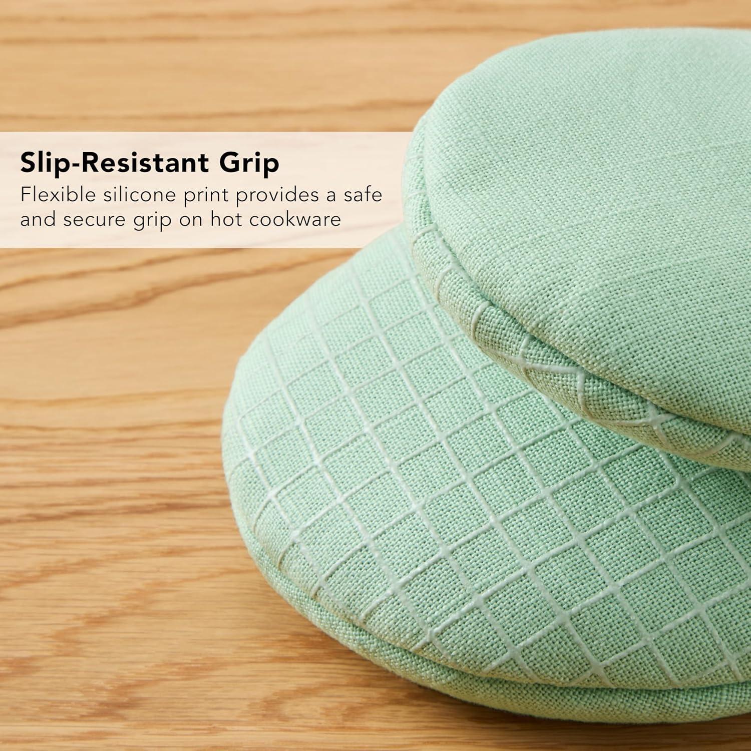 imageKITCHENAID Gourmet Series Gridlines Mini Oven Mitts 2Pack Set Heat Resistant up to 600F Soft Silicone Grip Magnetic Cuff Dried Rose 55quotx9quotPistachio Green