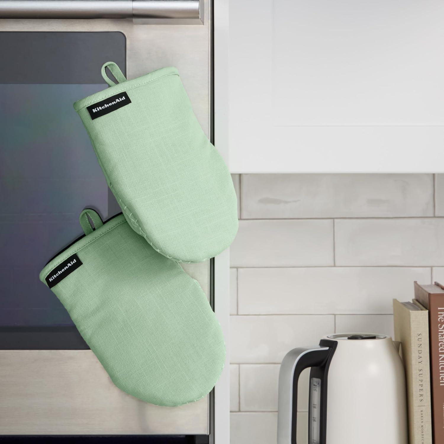 imageKITCHENAID Gourmet Series Gridlines Mini Oven Mitts 2Pack Set Heat Resistant up to 600F Soft Silicone Grip Magnetic Cuff Dried Rose 55quotx9quotPistachio Green