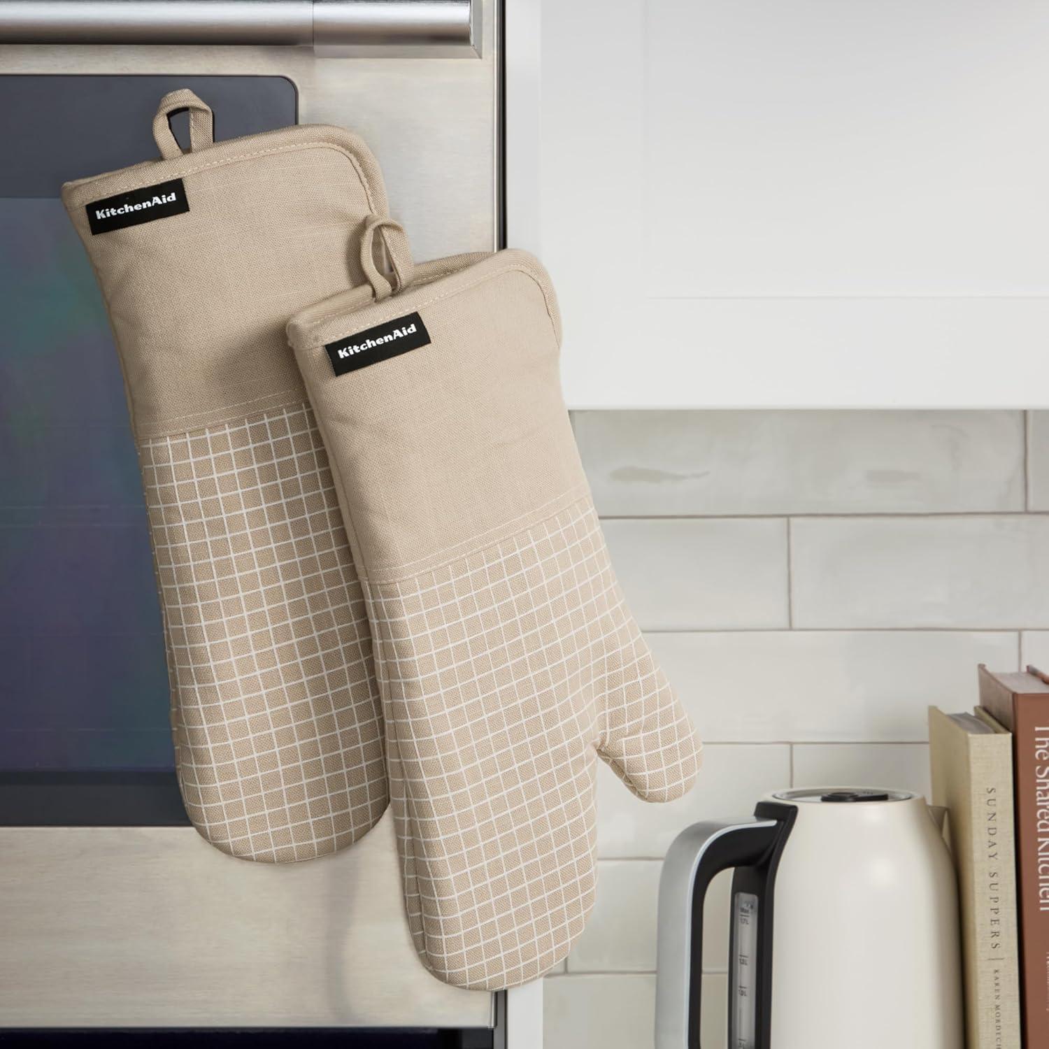 imageKITCHENAID Gourmet Series Gridlines Oven Mitts 2Pack Set Heat Resistant up to 600F Soft Silicone Grip Magnetic Cuff Dried Rose 7quotx14quotMilkshake Tan