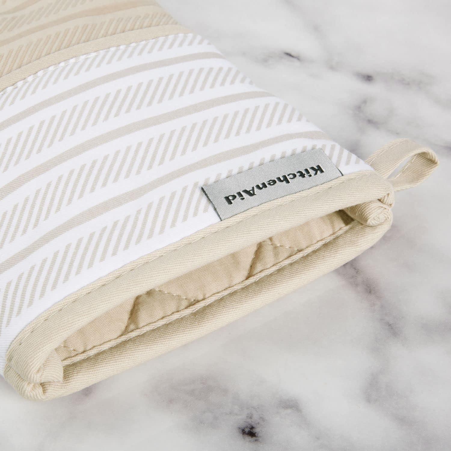 imageKitchenAid Albany Oven Mitt 2Pack Set Aqua Sky 7quotx13quotMilkshake