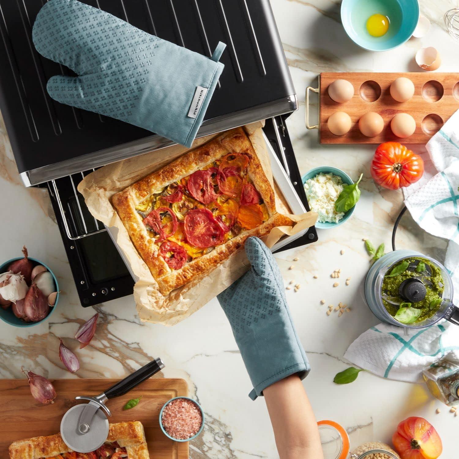 imageKitchenAid Asteroid Oven Mitt Set 7quotx125quot Aqua Sky 2 PieceFog Blue