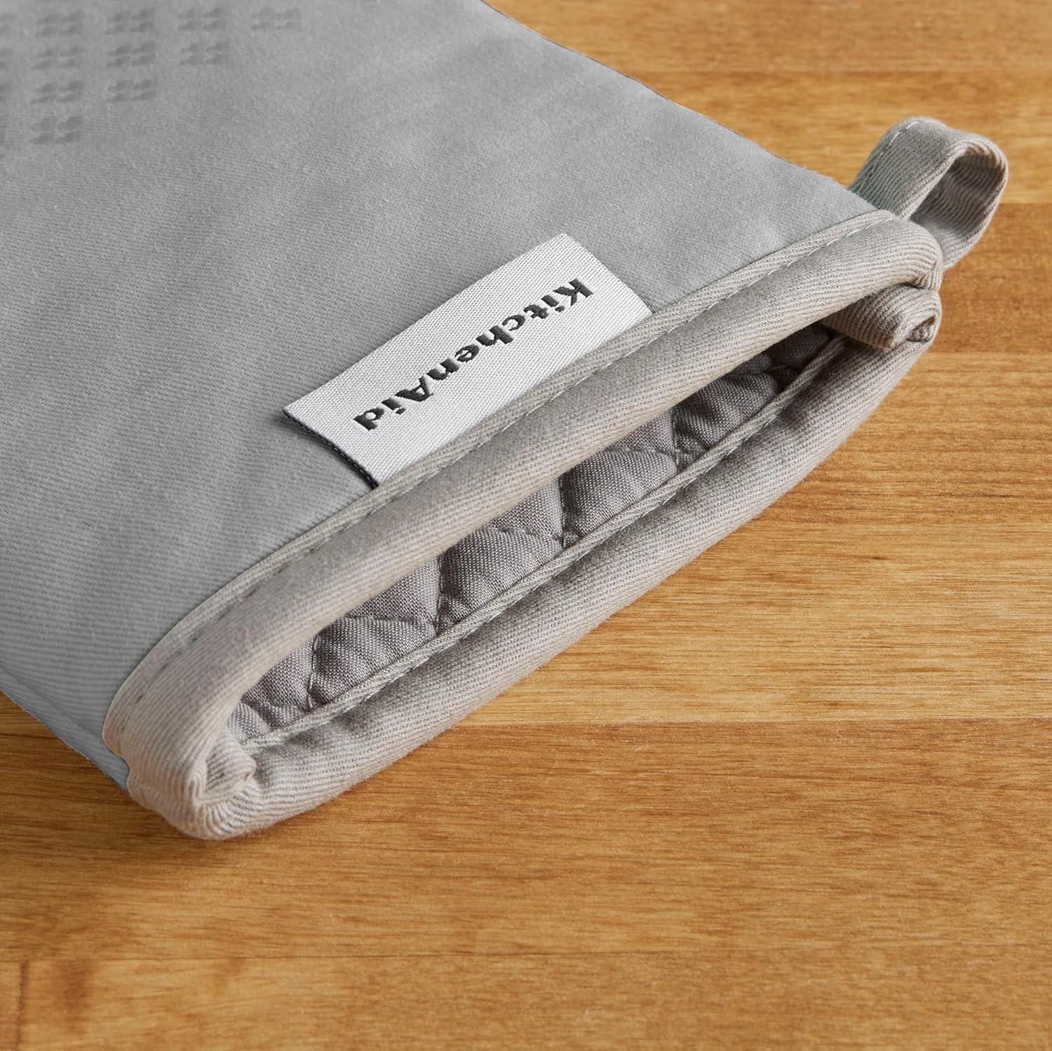 imageKitchenAid Asteroid Oven Mitt Set 7quotx125quot Dried Rose 2 PieceGray