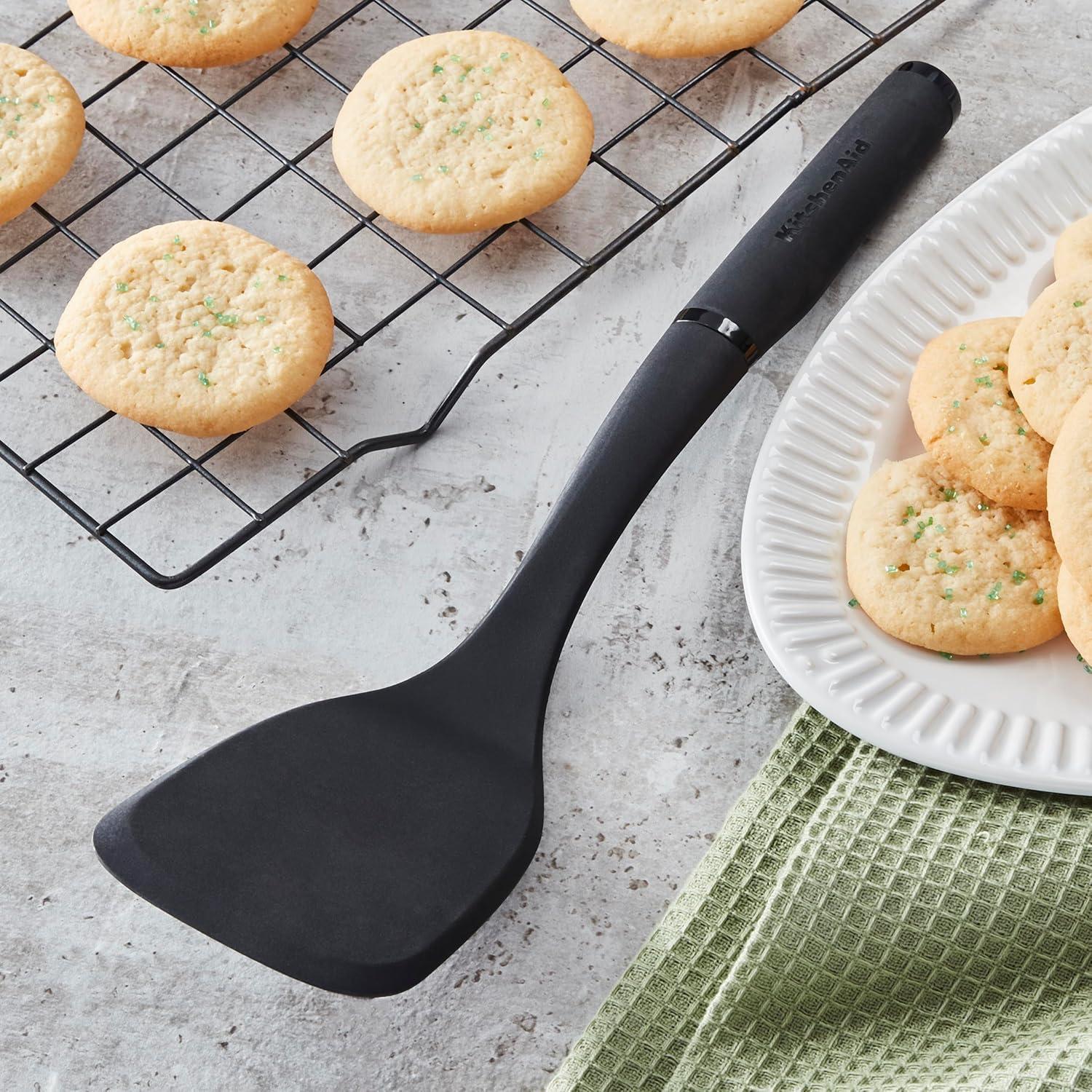 imageKitchenAid Soft Classic Solid Turner