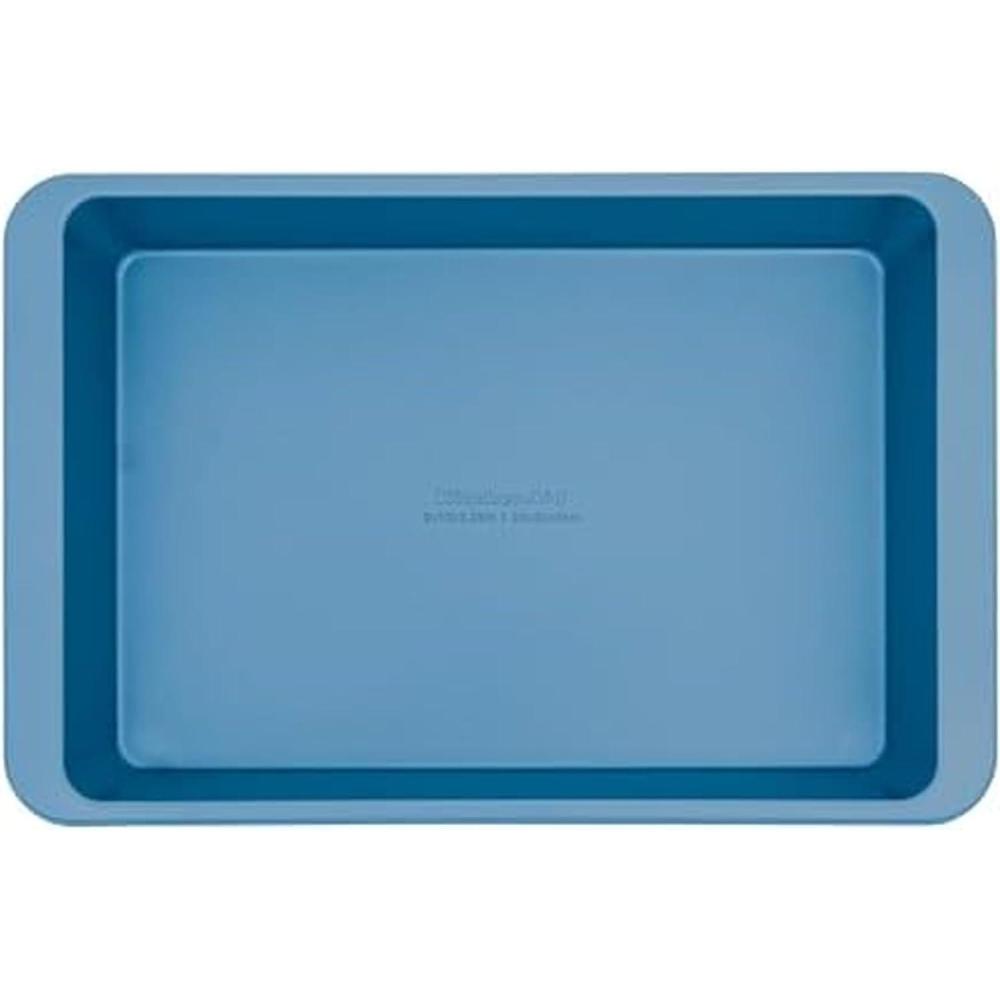 imageKitchenAid 9x13in Nonstick Aluminized Steel Cake Pan Mineral WaterBlue Velvet
