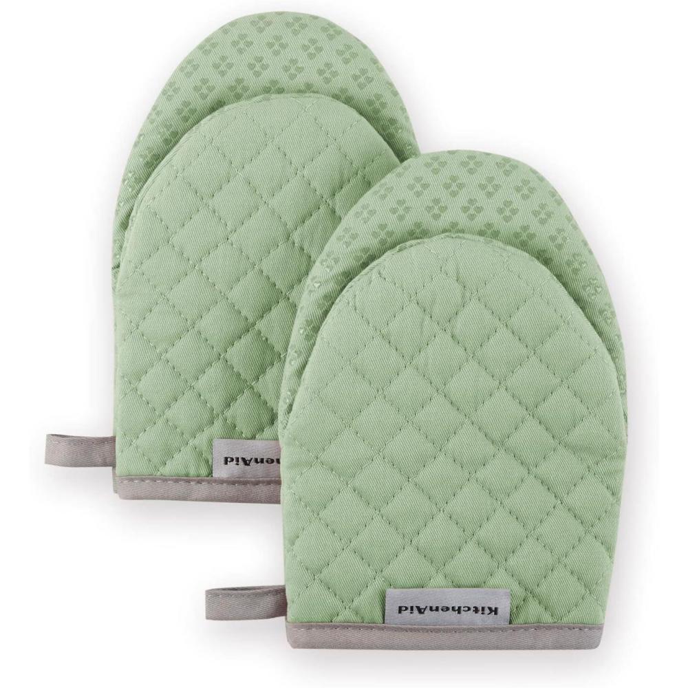 imageKitchenAid Asteroid Mini Oven Mitt Set 55quotx8quot Dried Rose 2 PiecePistachio Green