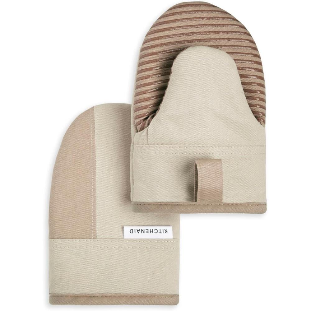 imageKitchenAid Beacon TwoTone NonSlip Mini Oven Mitt Set Blue VelvetBlue Heaven 55quotx8quot 2 PieceMilkshakeBeige