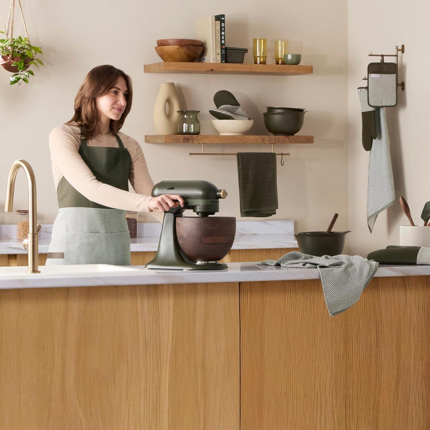 imageKitchenAid Evergreen Design Series Herringbone Apron 100 Cotton Adjustable Straps Deep Forest Green 32x28